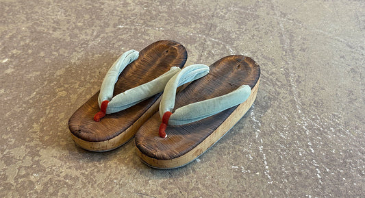 Traditional Japanese Footwear: A Complete Guide to Japan's Timeless Craftsmanship