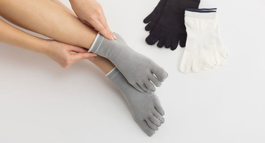 The Beauty of Five-Toe Socks and Tabi Socks: Freedom for Your Feet