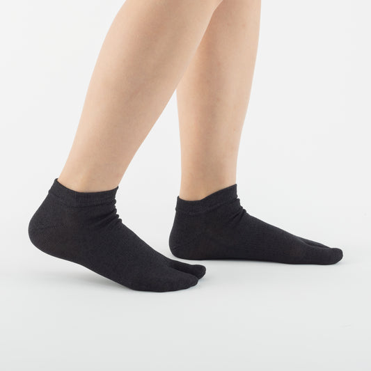 Washi Ankle-Length tabi-style Socks 【Black】