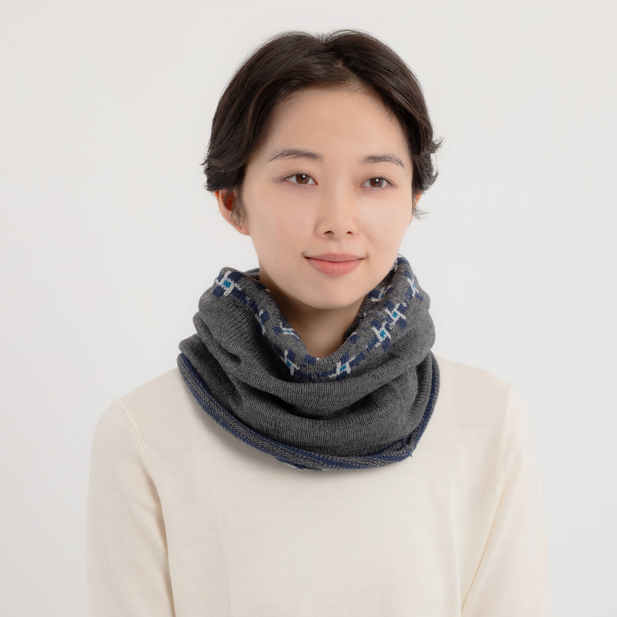 Tuuli Reversible Snood 【Navy】